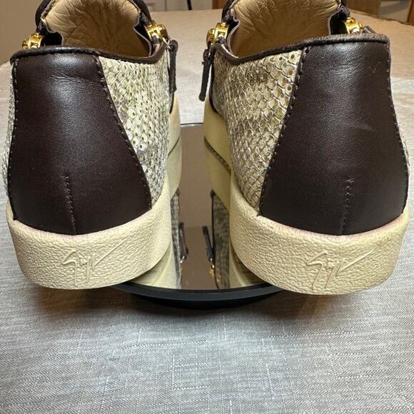 Giuseppe Zanotti Women 37.5 Python Print Low-Top Slip on Sneakers Gold Zippers - Picture 4 of 14